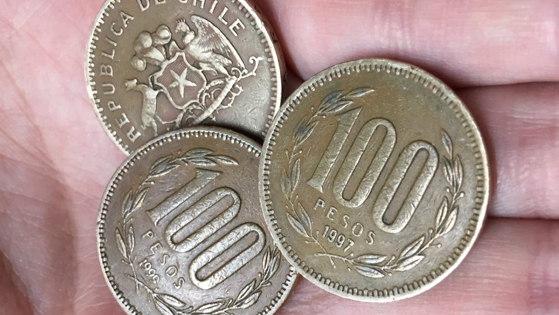 El inicio del fin de las monedas antiguas de $100: Banco Central solicita sacarlas de circulación