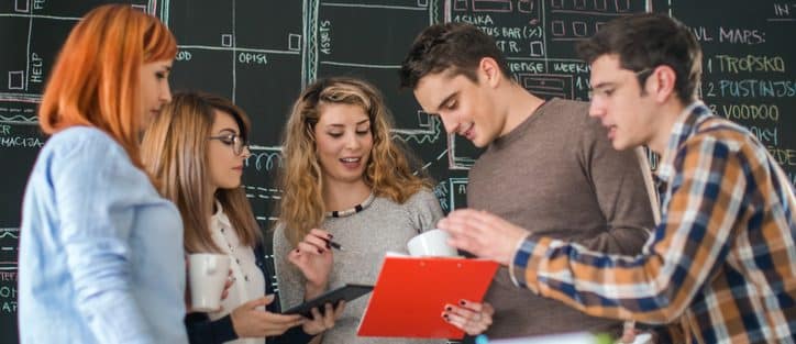 Jóvenes podrán invertir en una propiedad sin créditos o pie gracias a emprendimiento chileno