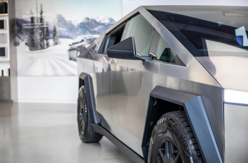  Tesla retira masivamente su modelo Cybertuck y enfrenta caída en acciones 