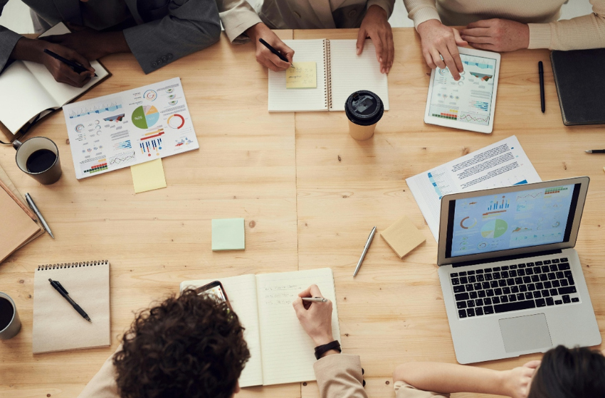  ¿Cómo usar crowdsourcing para mejorar tu análisis de datos?