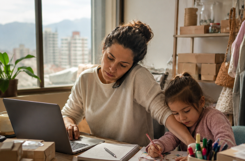  Madres emprendedoras en Chile: la doble jornada invisible que sostiene todo