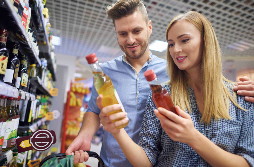  El precio manda: chilenos se vuelven "infieles" a las marcas y cambian apenas ven una oferta