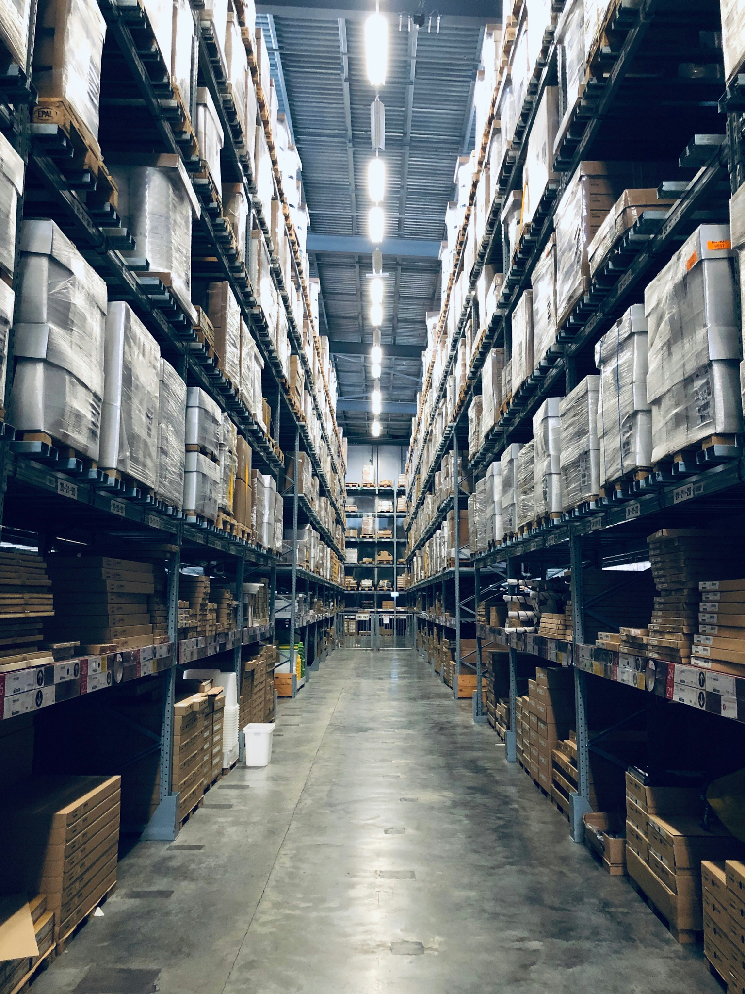 Elegir una bodega adecuada para la operación de una empresa