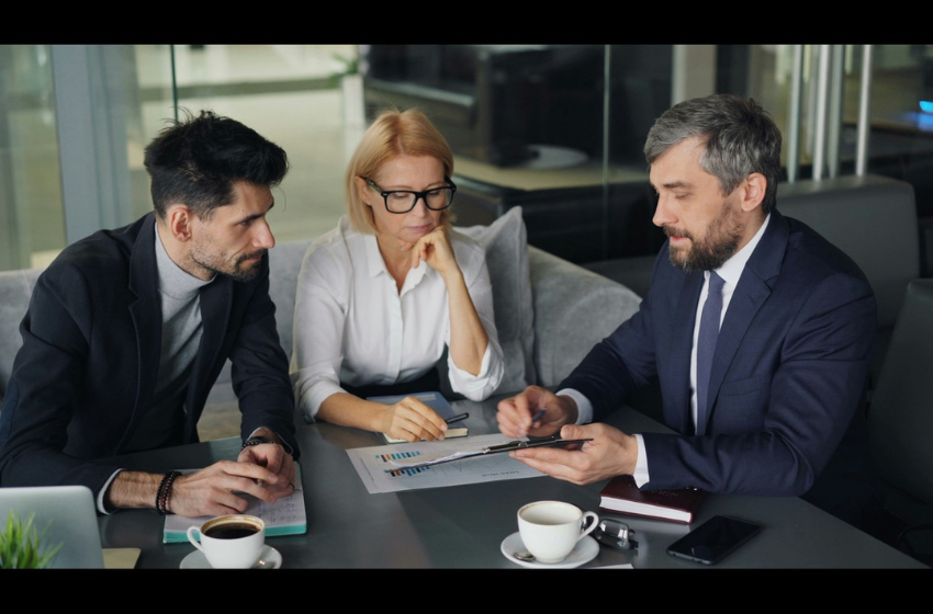 La convivencia entre generaciones en las empresas es positiva para la mayoría, pero pocas la gestionan como una prioridad